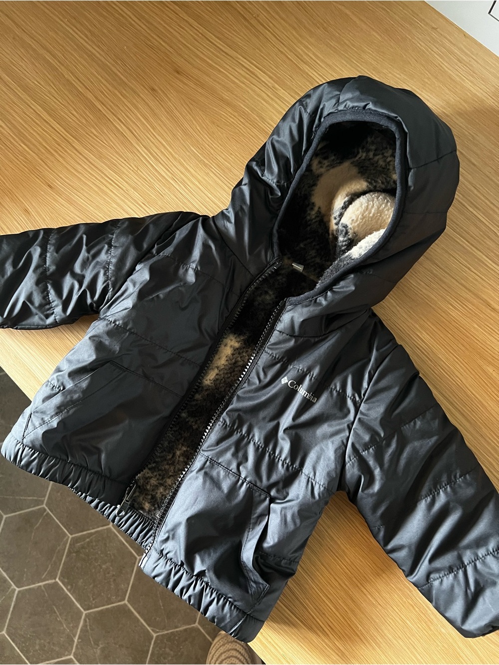 Columbia reversible Black Puffer Jacket